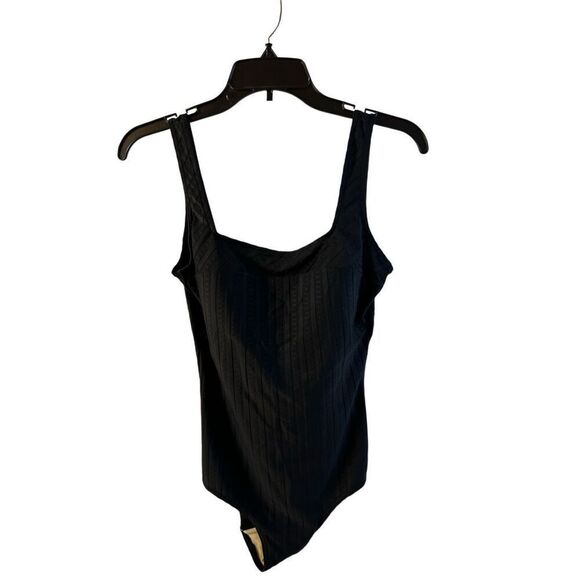 It Figures bathing suit rn#91106 Black Ribbed C Cup - Picture 1 of 8